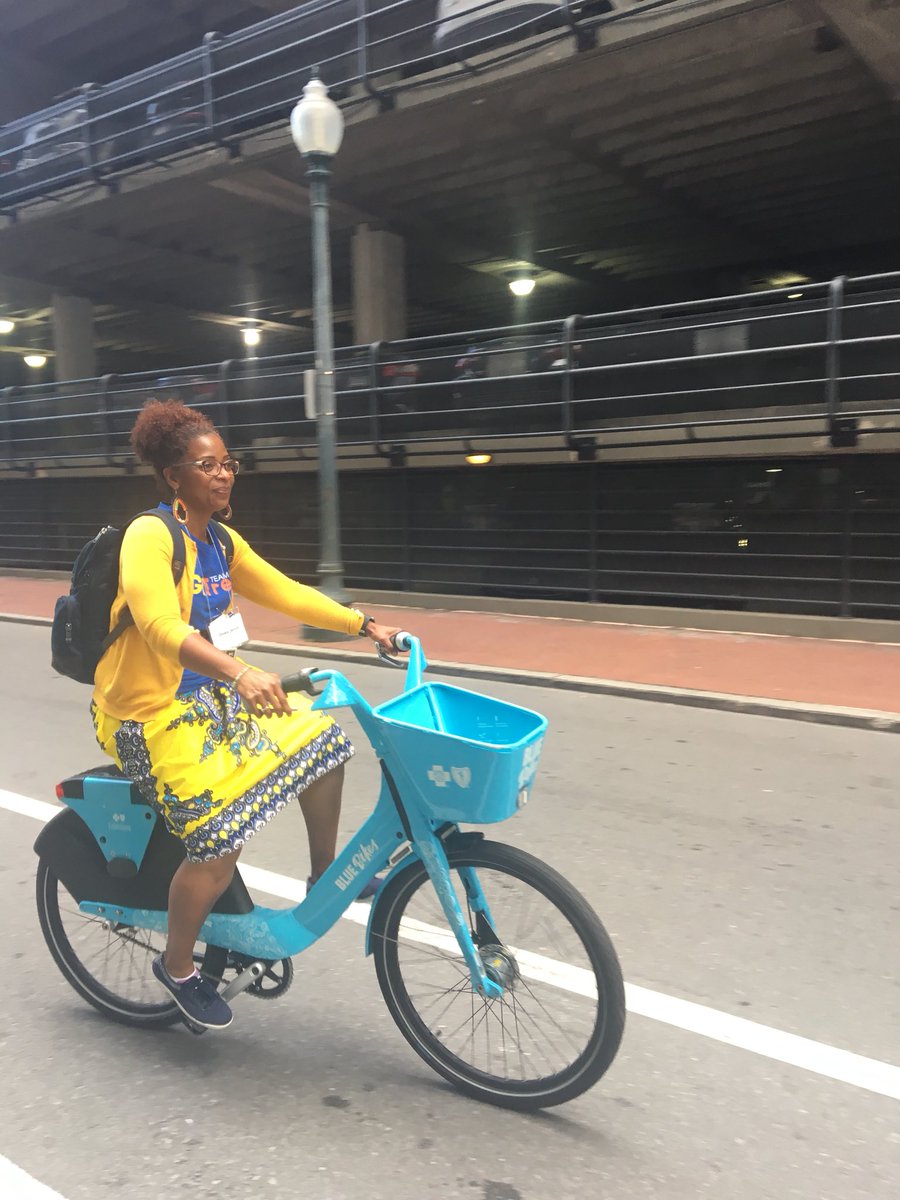 otj718's tweet image. OMG experienced my first #bluebikenola ride and it was amazing. Thanks #completestreet for connecting downtown New Orleans to uptown. Great ride on the @lafittegreenway @BikeEasy #WalkBikePlaces @GirlTrek #100daychallenge @mayorcantrell #FitNOLA