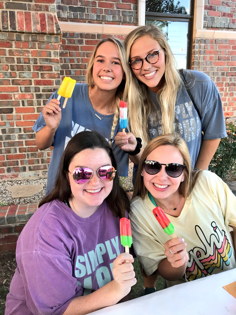 Popsicles with Pi Beta Phi is happening until 8:45 PM! This is the first event of their Read Lead Achieve Week so POP on by.. you only need $1!! #techpiphi #literacylubbock