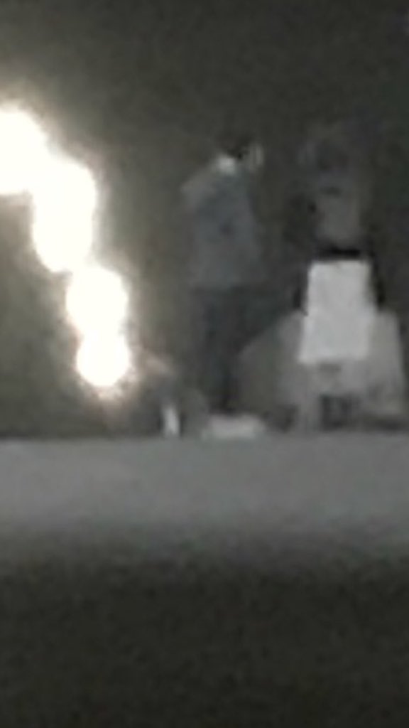 dumas1000's tweet image. Imma need a better pic of Tom &amp;amp; Zendaya then this 😂 #SpiderManFarFromHome #setpic