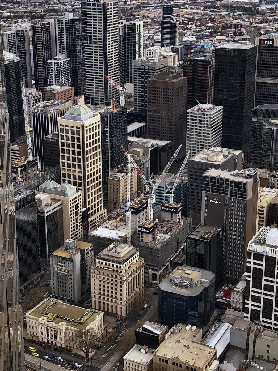urbanexploreMEL's tweet photo. Lots of construction going on in Melbourne @urbancomau #Aus108 #pantscraper #Aurora https://t.co/GlGSBMxgIE