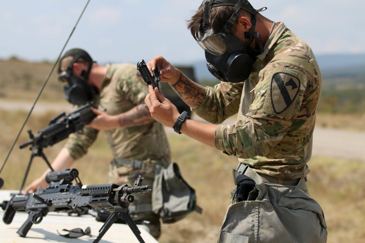 USArmy's tweet image. Have you earned your spurs?

#USArmy Sgt. Micheal Burgess, right, assigned to @1BCT1CD, assembles an M9 handgun during the weapon skills lane of a spur ride, Novo Selo Training Area, Sept. 7, 2018. 

U.S. Army National Guard photo by Sgt. Jamar Marcel Pugh