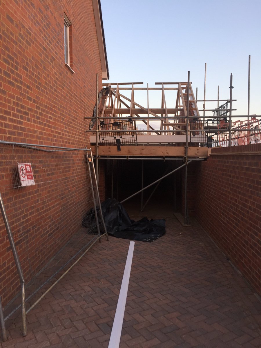 BarRattRomsey's tweet photo. The Health and Safety at Work etc Act 1974 "places a duty on all employers and the self-employed to take reasonably practicable steps to ensure the health and safety of people who are not in their employment, such as members of the public". @H_S_E @Barrattplc @carolinenokes https://t.co/y5fnDPTdrp