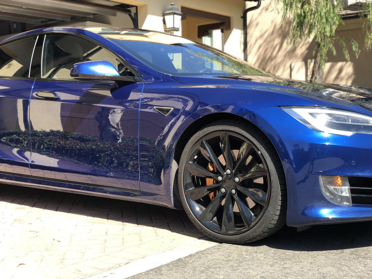 archduke_97's tweet photo. #sofreshandsoclean #tesla #models #custom #blackrims #burntcopper #calipers #customized #upgrade #cars #nogas #ev #summerlook #hotcars #carstagram #carlifestyle https://t.co/gWJ4DPN893
