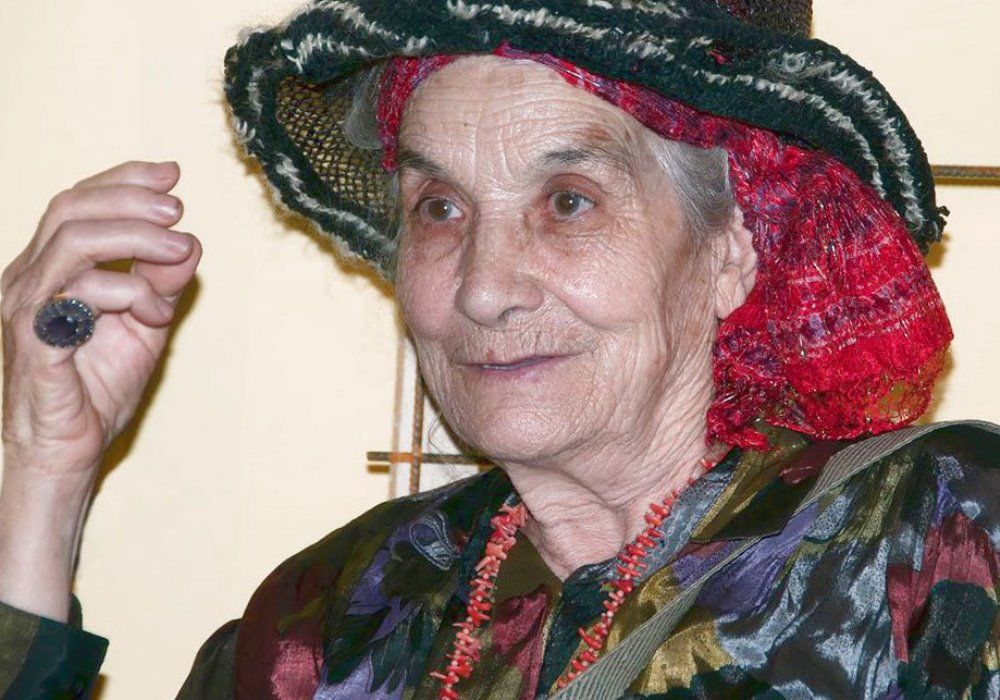 casasponge's tweet photo. Buongiorno, è un racconto che ci tocca :"Storia dell’artista pastora che ha trasformato la sua casa in opera d’arte"di @desireemaida su @artribune [...]  https://t.co/9IGPk9guNw #artribune #casasponge #spongearte #bonariamanca #tuscania https://t.co/iyLxtuxl1V