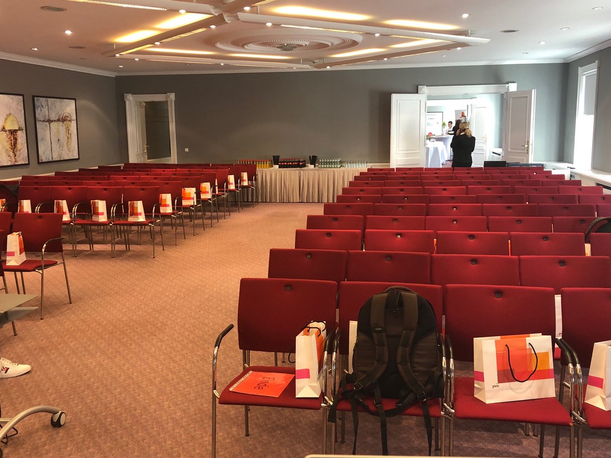 holgerkoch's tweet photo. Die Vorbereitungen sind abgeschlossen, das Forum Open Source der Bitkom 2018 kann beginnen. #bfoss18 https://t.co/yRAOG37zj3
