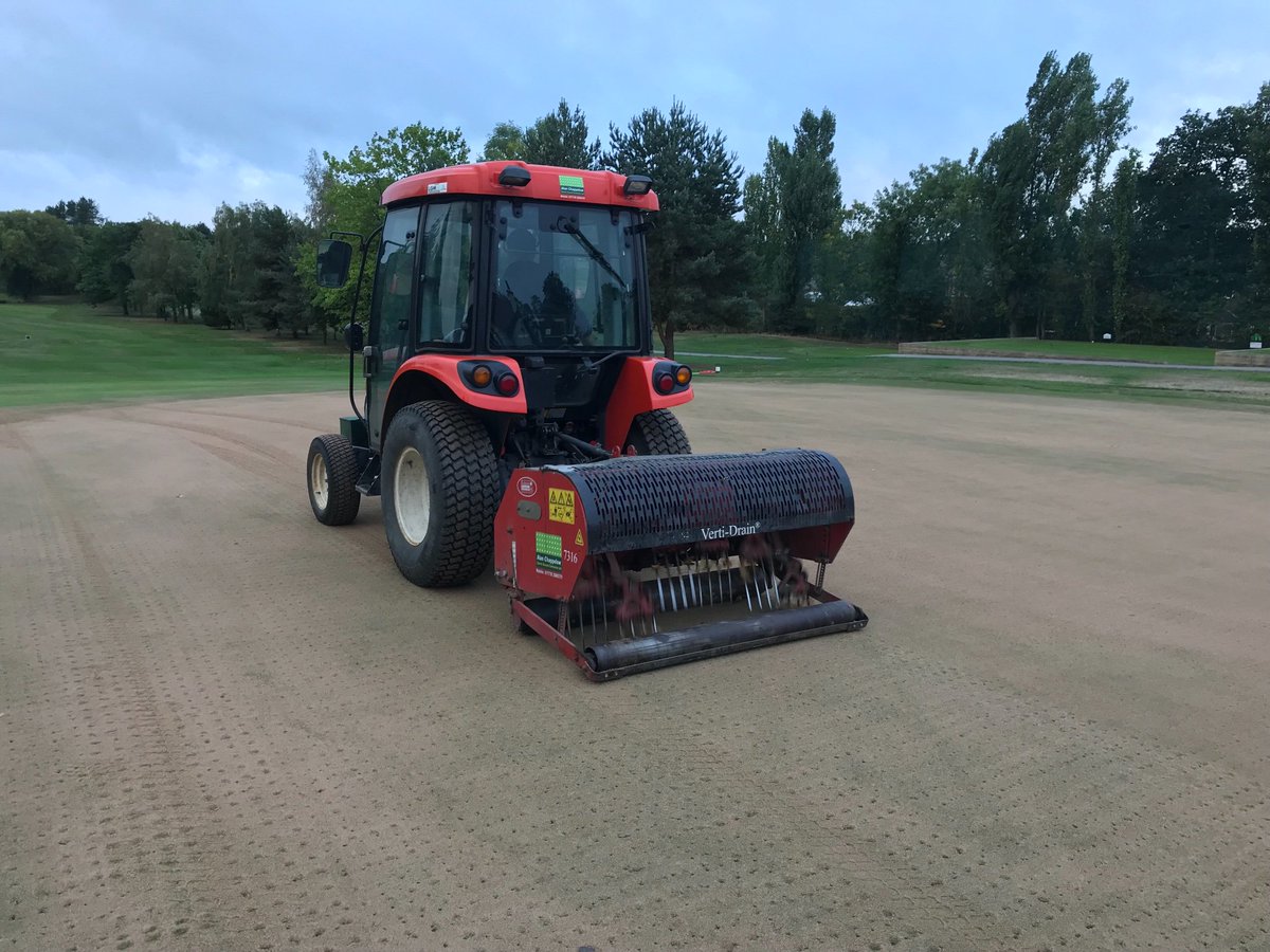 Verti-draining greens <a href="/wakefieldgolf/">Wakefield Golf Club</a> <a href="/CSportsTurf/">Chappelow SportsTurf</a>