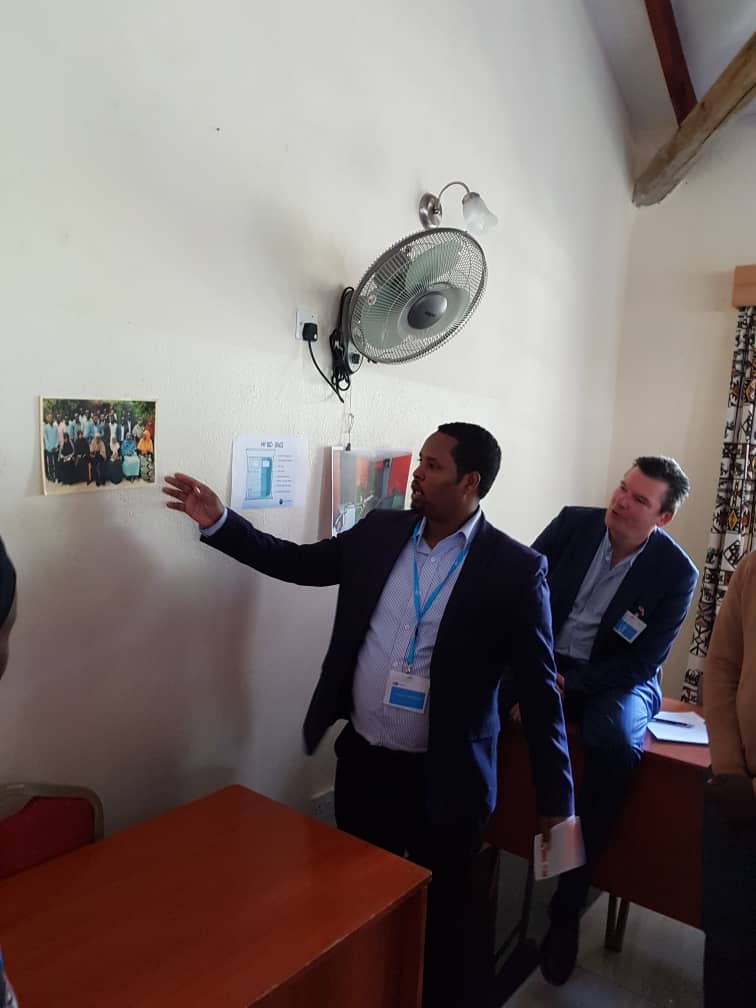 yeso_org's tweet photo. YESO Executive Director making presentation to the Beyond Extremism YESO activities taking place at Nairobi Kenya organized by DW AKADEMIE
#Beyondextremism
#dw_akademie
#c_harjes
#jmout https://t.co/r5fisv3T3u