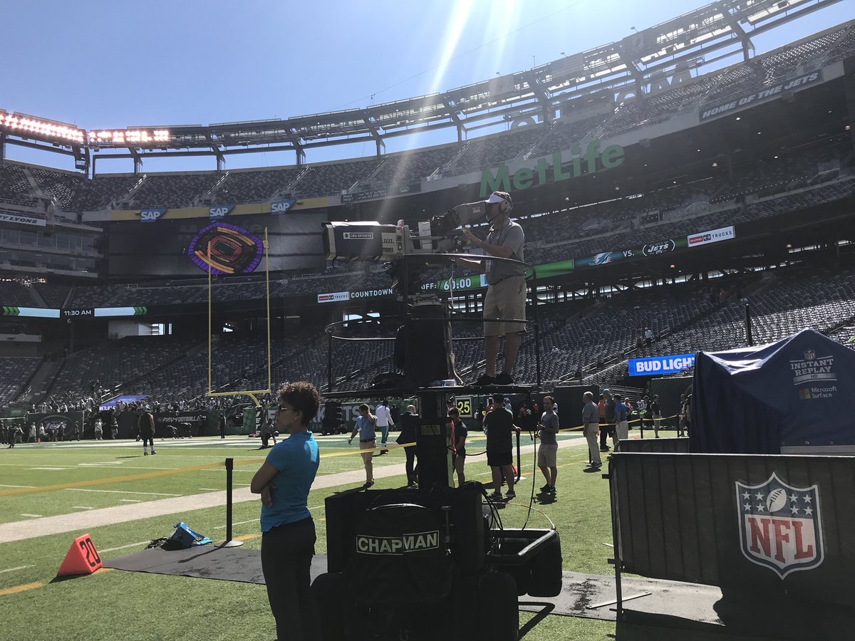 local_1212's tweet photo. IBEW 1212 Members and CBS Sports covering the action yesterday at NY Jets home opener vs the Miami Dolphins. @DPEaflcio @IBEW https://t.co/bC7Abpptk3