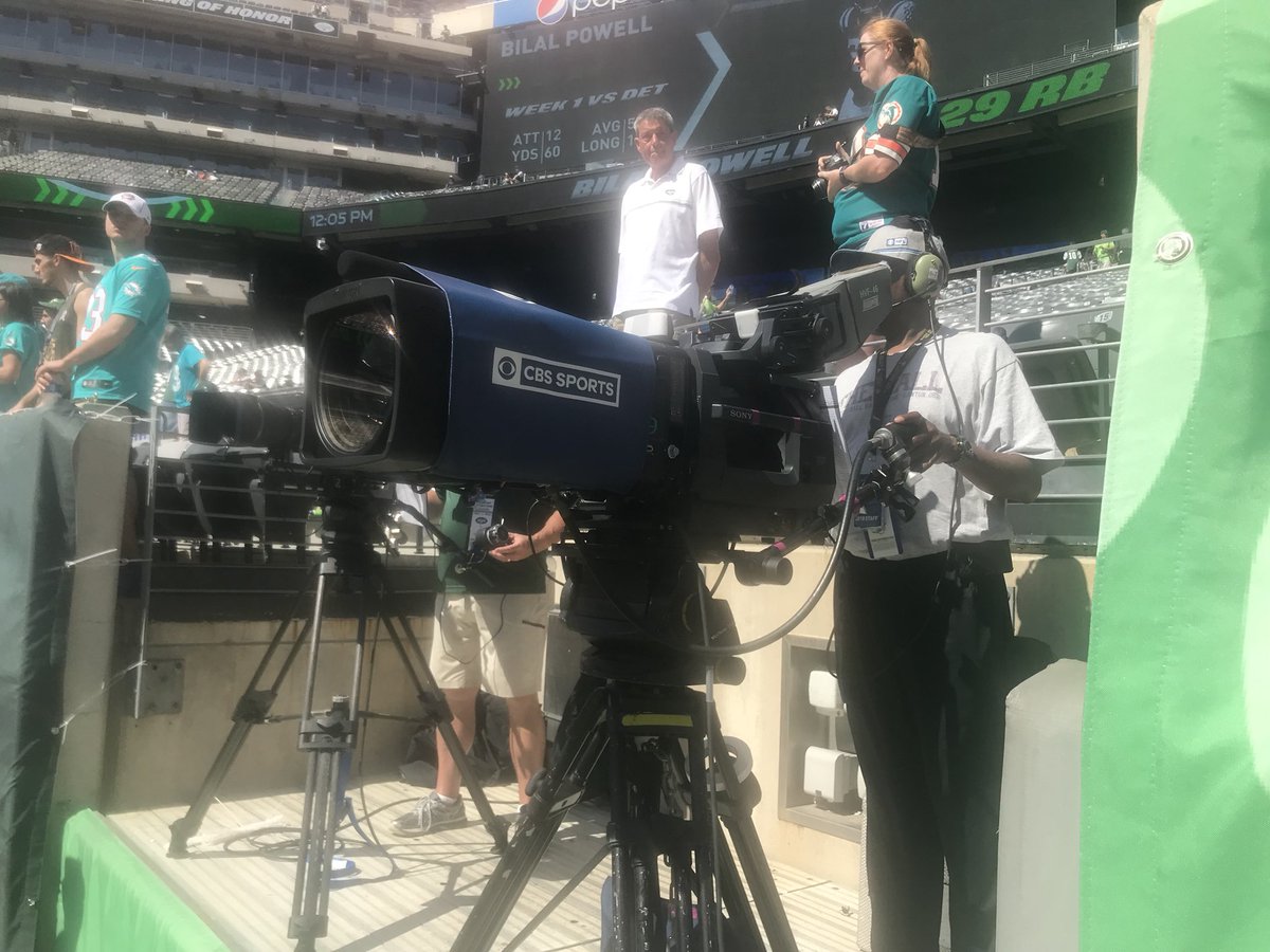 local_1212's tweet photo. IBEW 1212 Members and CBS Sports covering the action yesterday at NY Jets home opener vs the Miami Dolphins. @DPEaflcio @IBEW https://t.co/bC7Abpptk3