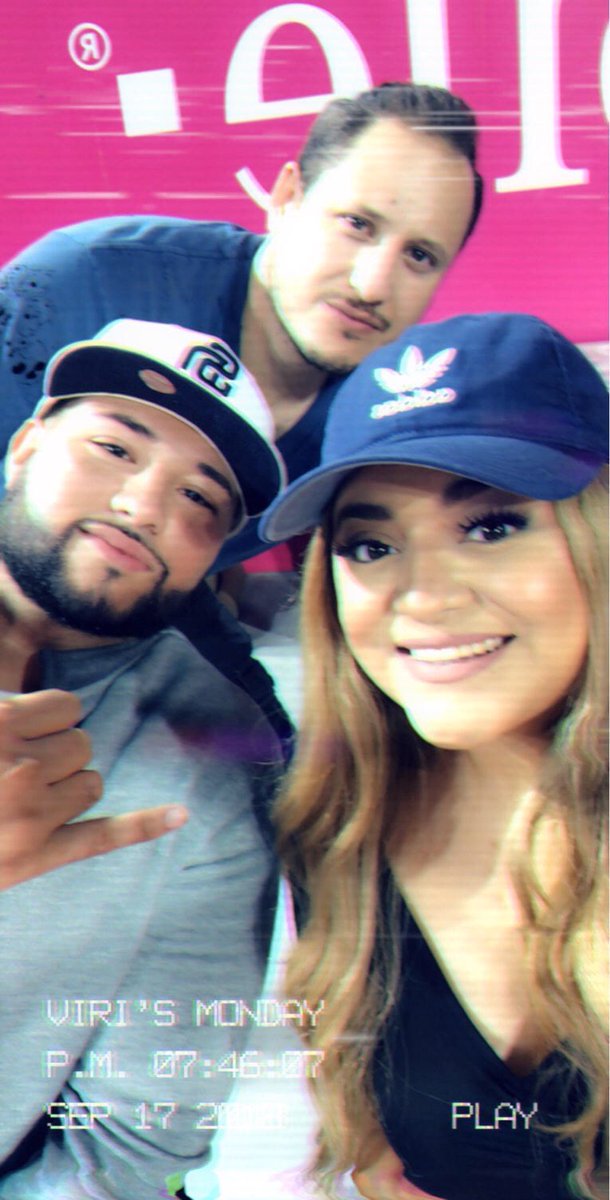 liston_ray's tweet photo. Out here living the dream @IMPERIALMALL196 thanks to @MEK1919 for the awesome seats! #WVisThePlaceToBe #TmobileIsThePlaceToBe https://t.co/221nKC4Ugc