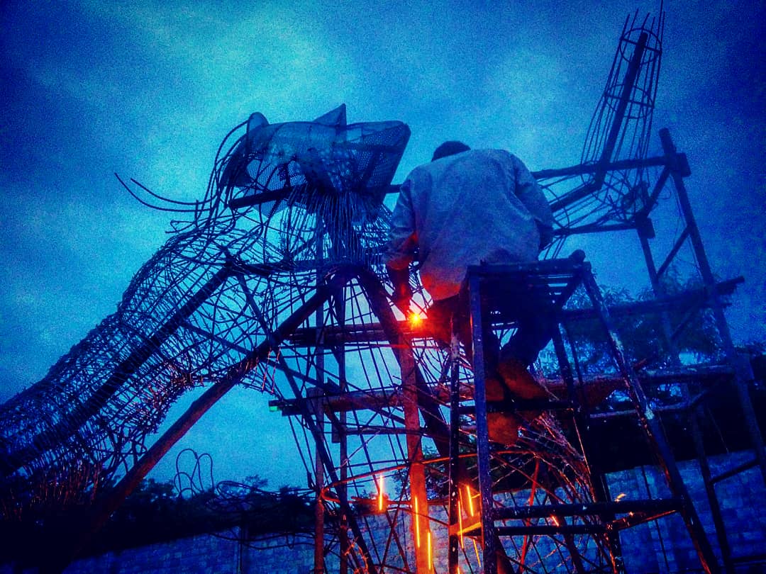 bheemstyx's tweet photo. Art doesn't have to be #pretty, it has to be #meaningful.... #Launching our #installation soon.. @prismhyderabad #bheemstyxinstallation #metalinstallation #ironlady #workinprogress #22ft #oneofakind #unique #nothingisimpossible #scrap #creativity #standingtall #hyderabad. https://t.co/QHEEsO2o5y