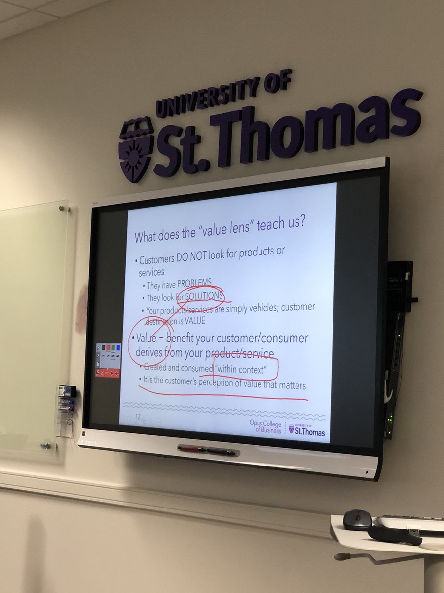 relindberg's tweet photo. It’s been quite a break since grad school, but back at it tonight at the @USTExecEd Mini Master of #Marketing Management course #execedstthomas #growthmindset https://t.co/IoaL7qypoO