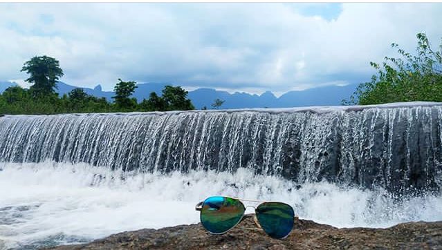 KilledariMH's tweet photo. Somewhere near Malshej Ghat.. from Killedaris bike ride yesterday.. clicked by @trusharth 

#NoEdit #Sahyadri #MalshejGhat #Maharashtra #म #मराठी #Junnar #Narayangaon
#killedari #killedarimh #kokan #kokanee  #monsoon #monsoonmadness #waterfall https://t.co/lNWUI8DML6