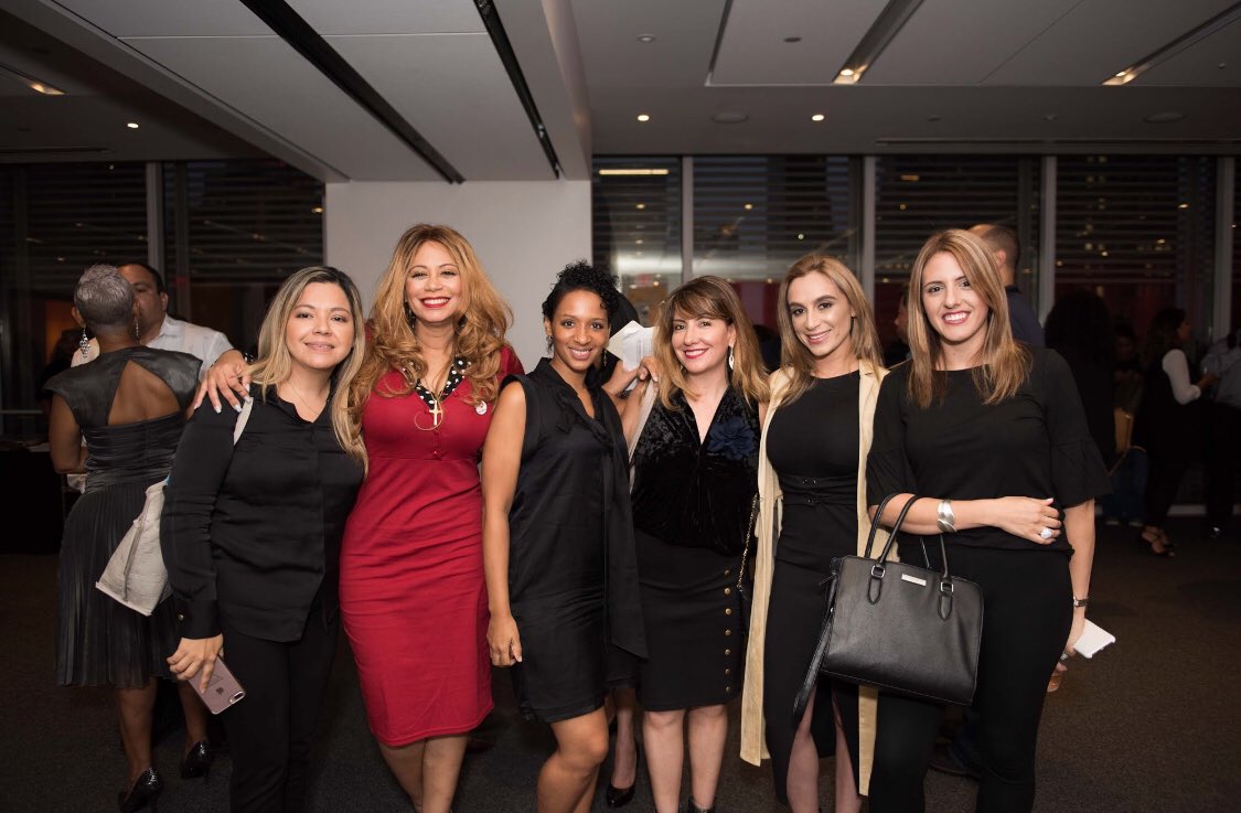 NYTLatinoNet's tweet photo. A recap of the Hispanic Heritage Month celebration hosted be The Nyt  Latino Network . Thanks  to our executive sponsor @dianebrayton and our panelists from LinkedIn, Google and Twitter 
Thus event was a collaboration with Mindot lead by  @ruidelgado and Natalie Abuchaibe . https://t.co/x6FGGleSLN