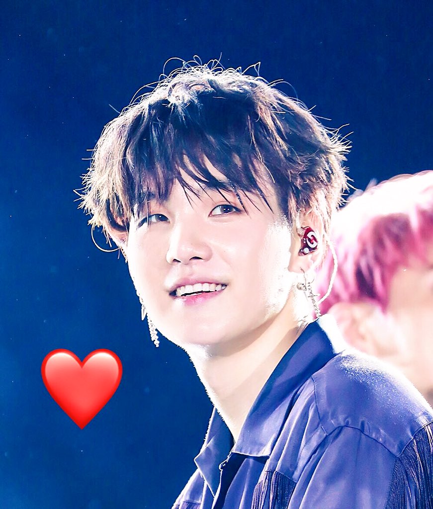 youngae0206's tweet photo. Có ghét anh tôi thì nói. Đừng làm như vậy ! 
#WherelsYoongiPart 
@MnetKR @MnetMcountdown @MnetMAMA @Mnet_Japan https://t.co/87r5cv7lWn
