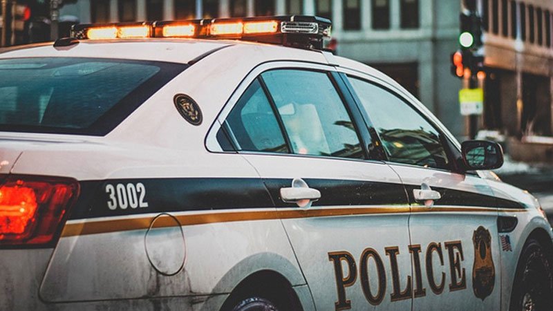 firstnews_tv's tweet image. ಅನುಮಾನಾಸ್ಪದ ವಸ್ತು ಎಂದು 2 ಗಂಟೆ ಗಢಗಢ.. ಆದ್ರೆ ಅದು ಏನಾಗಿತ್ತೆಂದರೆ….! firstnews.tv/cops-spent-2-h… 

#SuspiciousObject #Police #Firstnews #FirstnewsKannada #MOJO