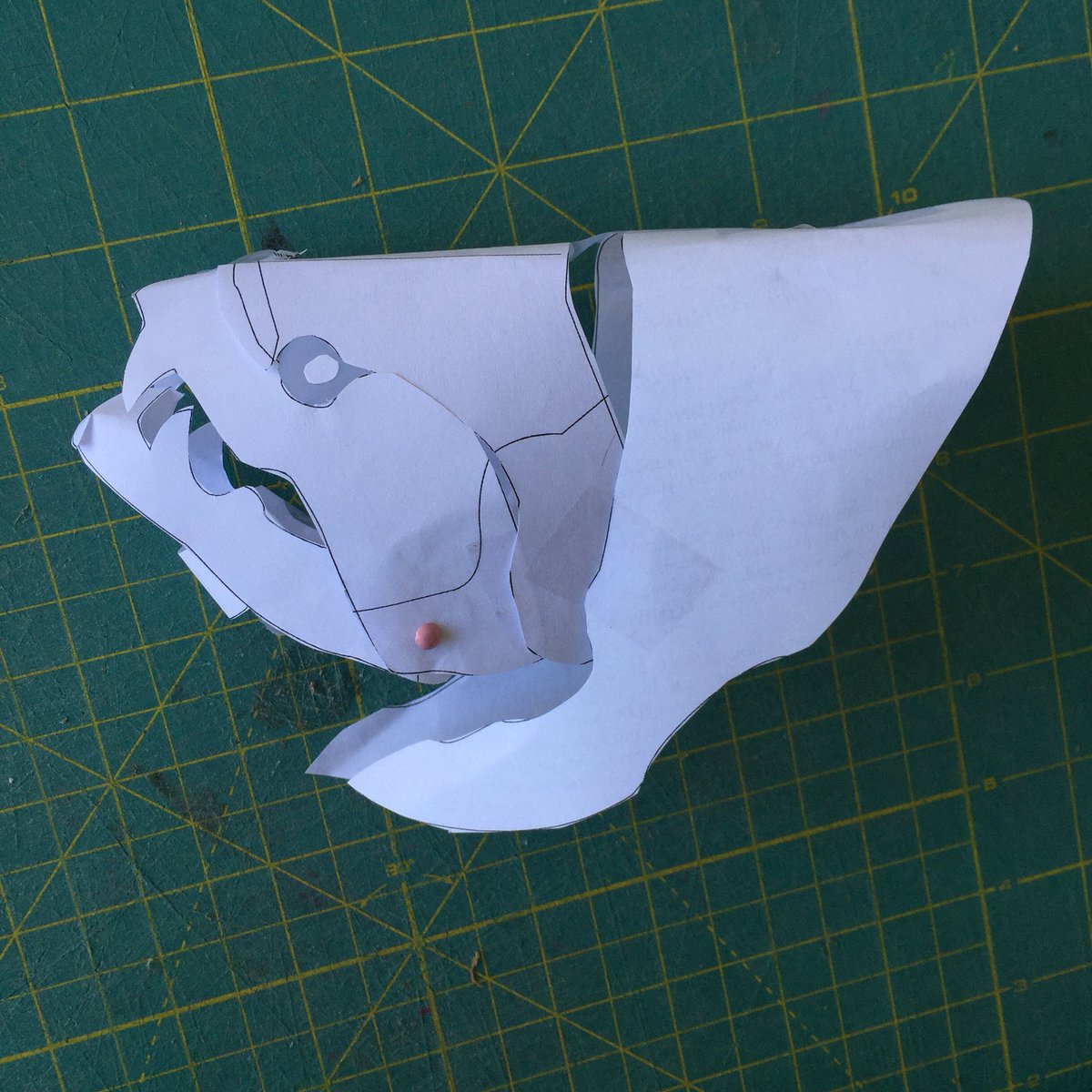 CorinneTakara's tweet photo. Prototypes of wearable #dunkleosteus shadow puppet in the works for upcoming @A4YA_org #oceaniscalling #fountainalley project. #408creates https://t.co/7FRmy8cGSa