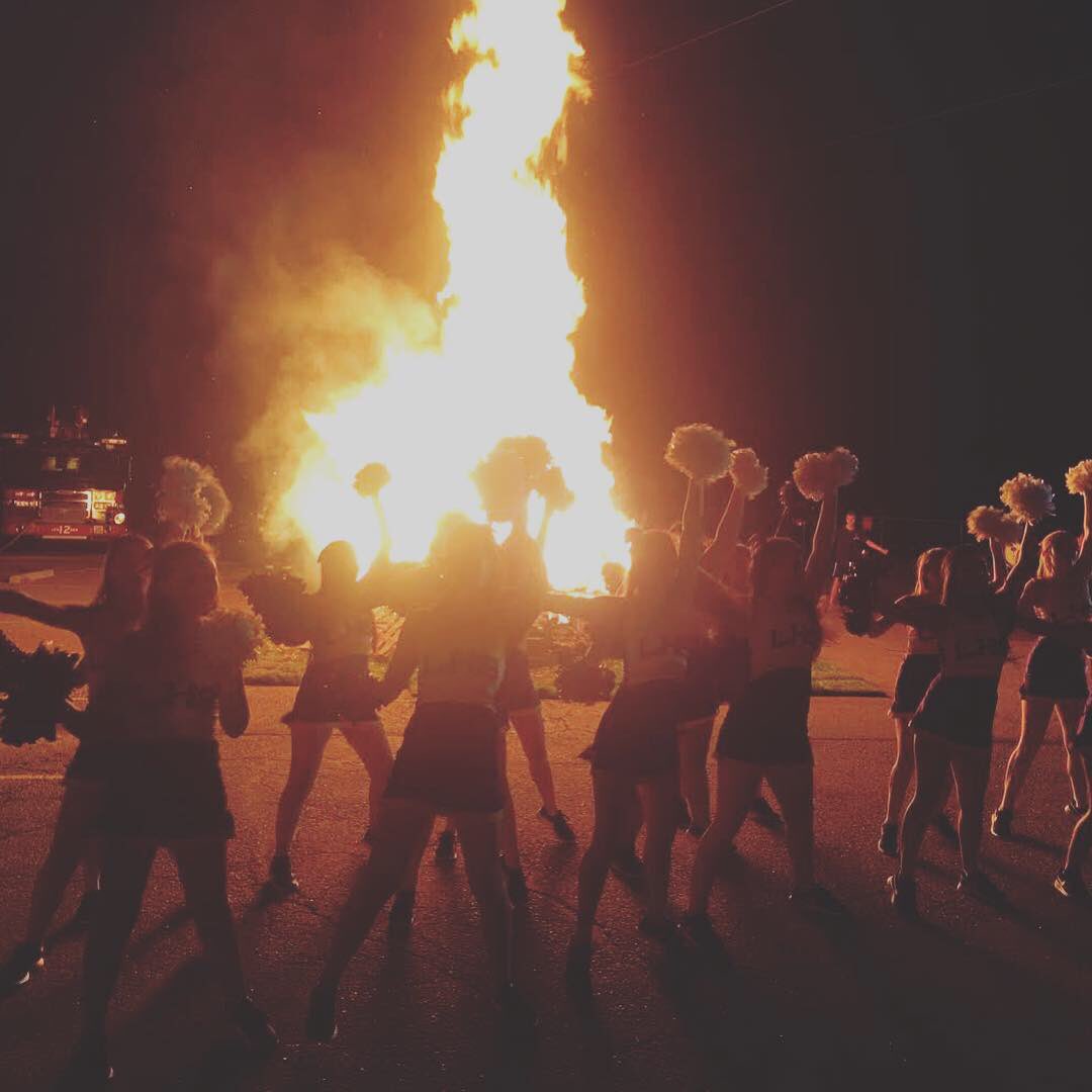 lionsroarnow's tweet photo. 2018 Homecoming Bonfire https://t.co/tf66C83U1K