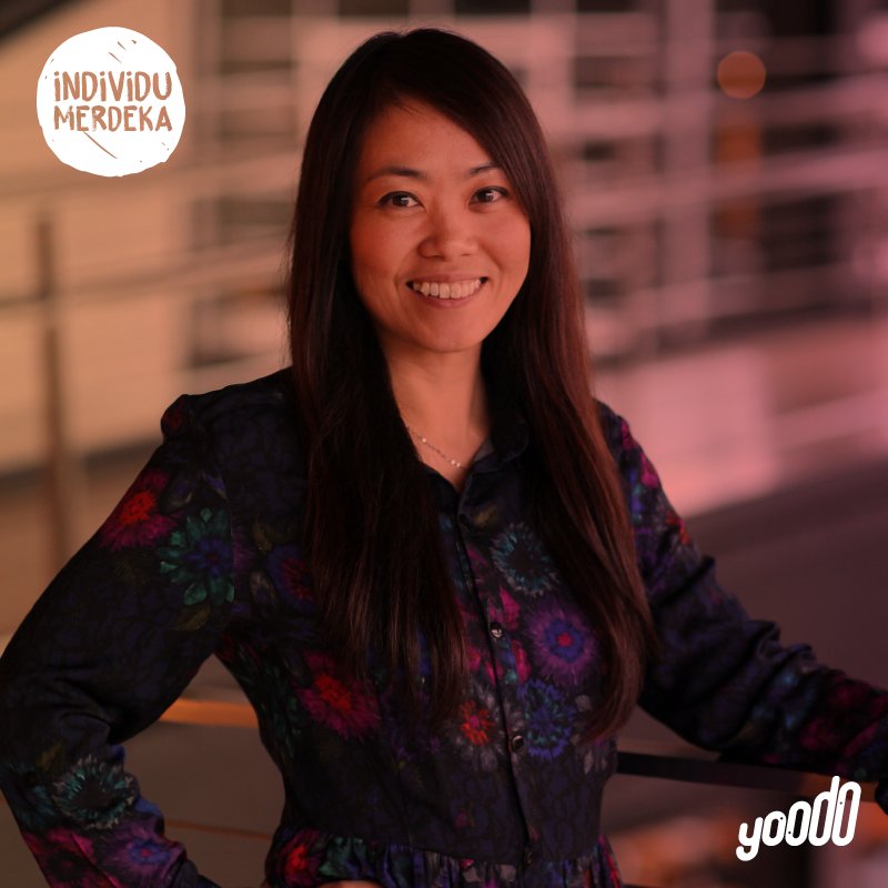 yoodoMY's tweet photo. Bet you didn't know this was even a job! Kiki Poh is a Shading and Grooming Technical Director at Pixar Animation Studios. She decides the look of a character's hair, fur, skin, scales, clothes and more! More on our Instagram. #youdoitbetter #IndividuMerdeka #MerdekaData https://t.co/tzxhXowcHH