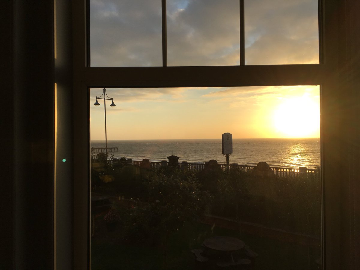 Early start for breakfast meeting this morning but what a view!