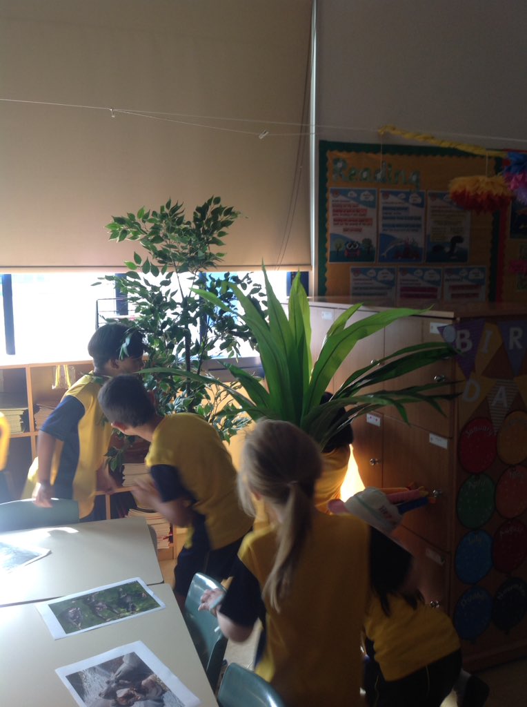 Horizon_Year2's tweet photo. Our 2L classroom transformed into a jungle this morning to inspire us with ideas for writing our jungle setting descriptions. 🦁🌿 @Horizon_EngDept https://t.co/It5BzH5sIp