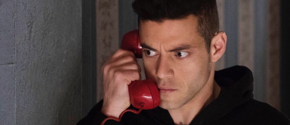 julierodelli's tweet photo. #MrRobot is breakthrough storytelling, and that’s what I’m exploring in this month’s Time Travel Wordcraft column. Caution: Spoilers Ahead. You’ve been warned. ⚠️ #amwriting #SciFi #blogging #writerslife #writerchat — https://t.co/ZHZLv7ELcg https://t.co/b7Y57axwnU