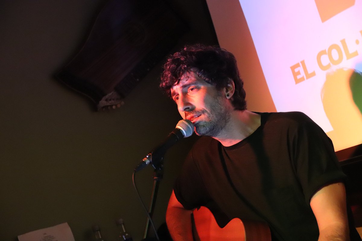 viaje con la musica tweet media