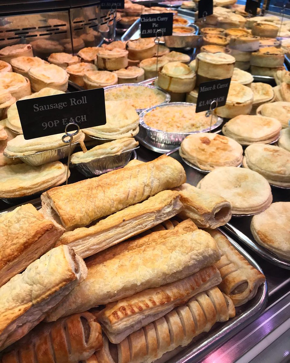 We have a wide selection of home made pies available on our counter this week, ideal for a super easy dinner or we can heat one up for you to eat on the go for lunch! We are already eyeing up those sausage rolls 😍