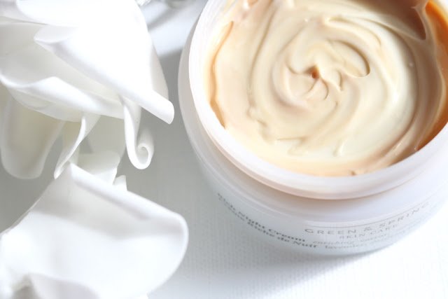 GreenandSpring's tweet image. With Autumn very much in the air, it's time to step up our skincare routine to keep skin soft, replenished and glowing. Try adding in our rich night cream for an overnight rejuvenation. Shop here:
ow.ly/Zq5l50iVuGi 
#greenandspring #skincare #organic