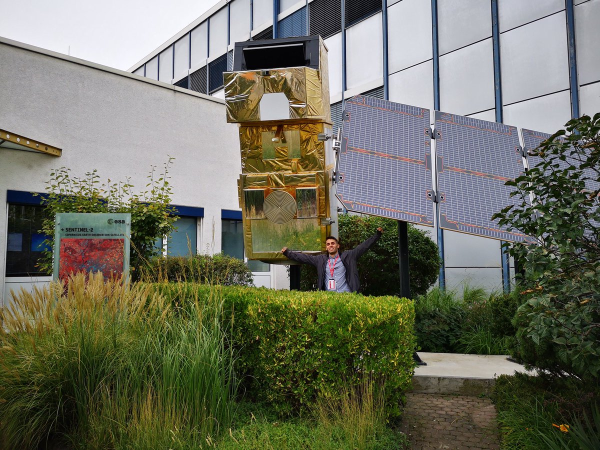 CargoSteps's tweet image. Great pitching event and tour through the European Space Operations Centre (ESOC)! Thanks for the opportunity to look behind the „curtain“.
#CargoSteps #ESA #ESASpaceSolutions #startup #smartlogistics #space #logtech #logistics @Space4Europe @ESABICDarmstadt @esa @ESAbusinessapps