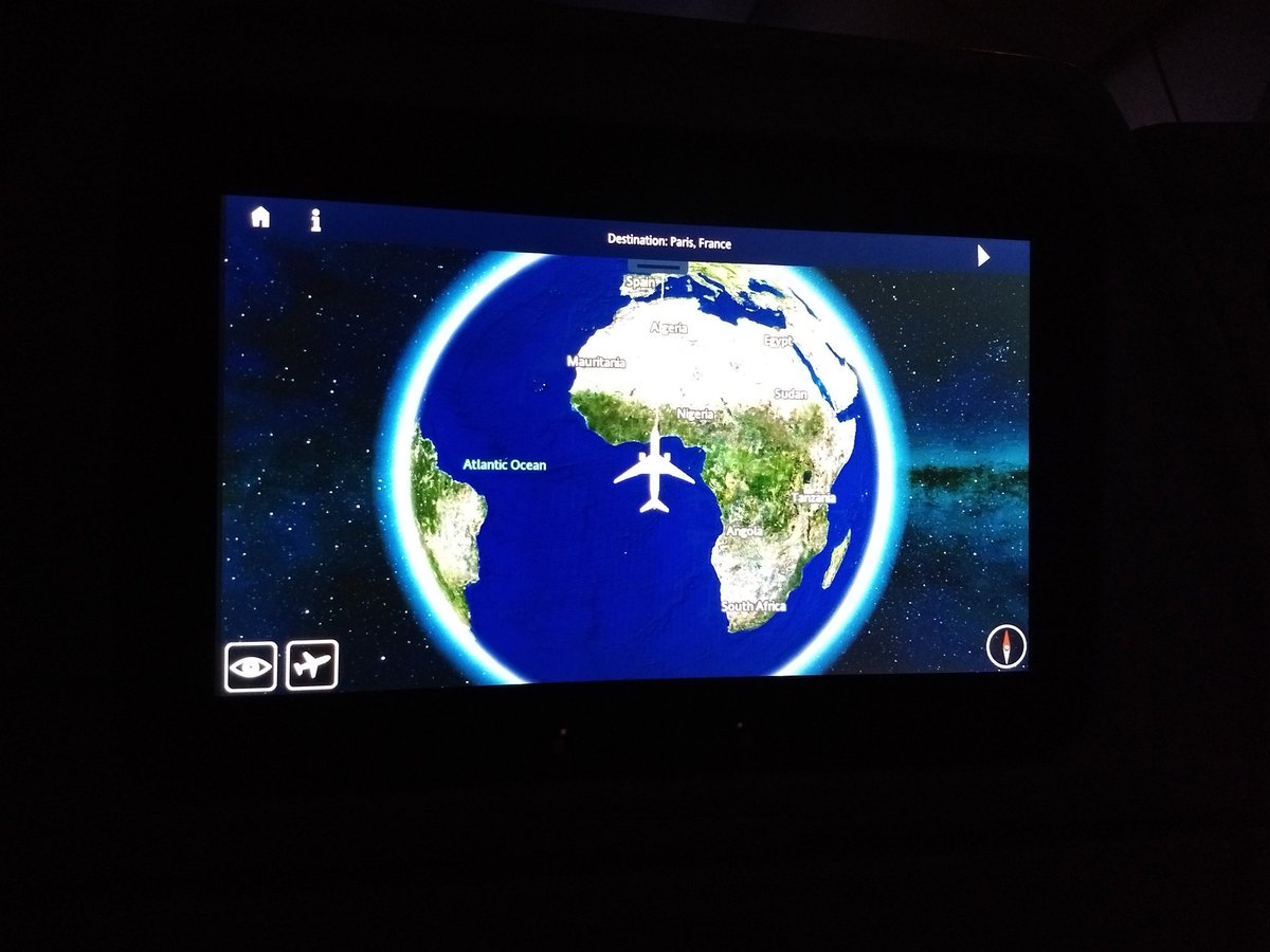 DesignBuildFly's tweet image. AF19 last night, IFE thought we were at 0.0N,0.0E for the whole flight. 3rd issue with IFE I've seen on my last 4 @airfrance flights