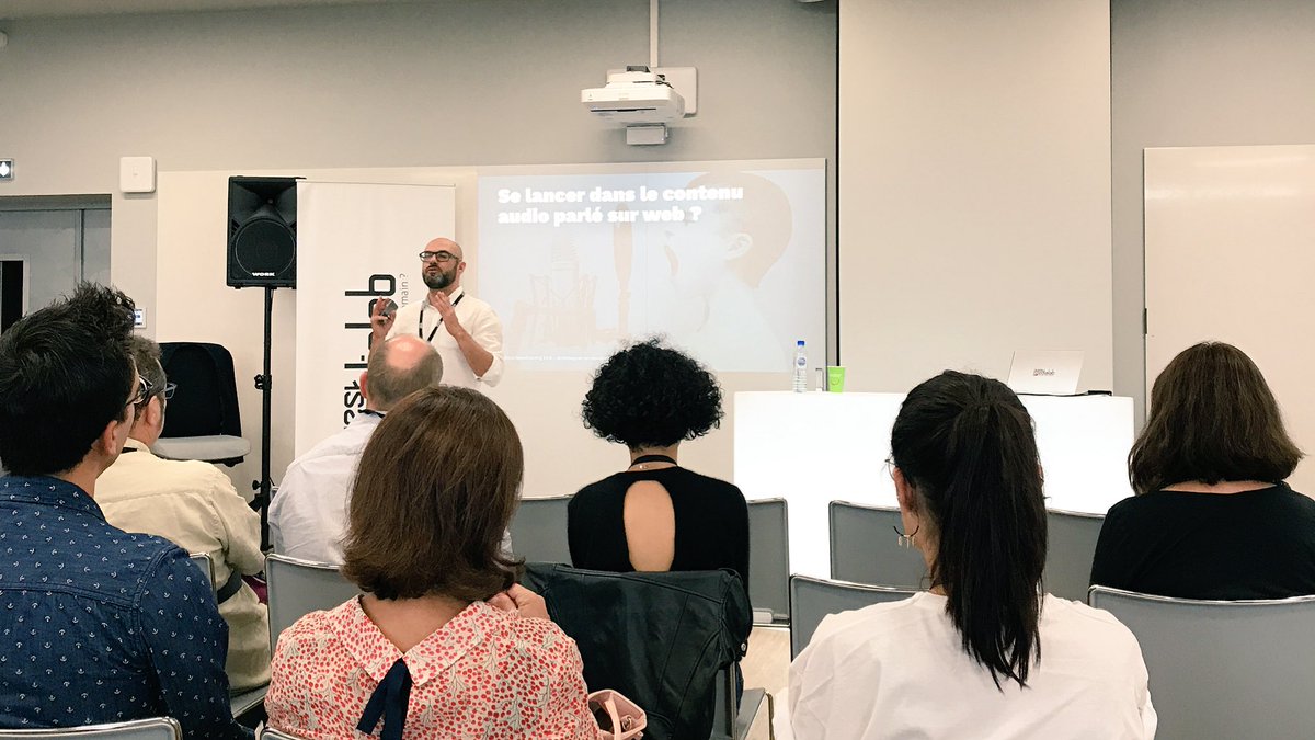 Ouest_Digital's tweet image. 🎙On débute la journée avec @irw1n44 pour apprendre comment créer et lancer son 1er #podcast. Et ça débute bien : on ne réinvente rien et tout part... d’un #fluxRSS (tiens, comme pour la #veille 🤓) #medialabST