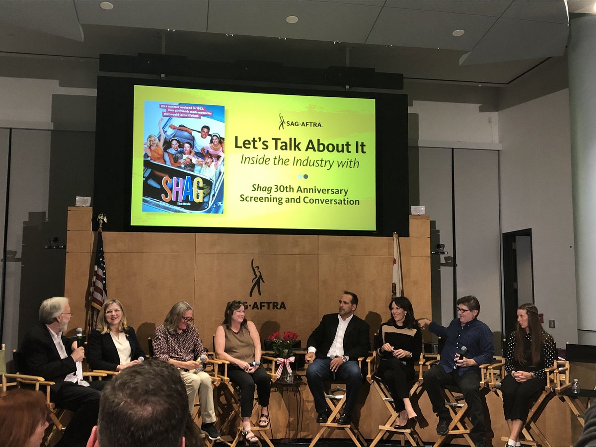jessakeenie's tweet photo. Thanks again @sagaftrafound for putting on this event. To get to watch SHAG, my favorite movie, with the crew and cast, get to hear about their experiences (&amp; answer my questions) was So. Much. Fun. Thanks especially @robinbooboo @annabeth_gish who are so inspiring❤️ https://t.co/cVmsXUAQio
