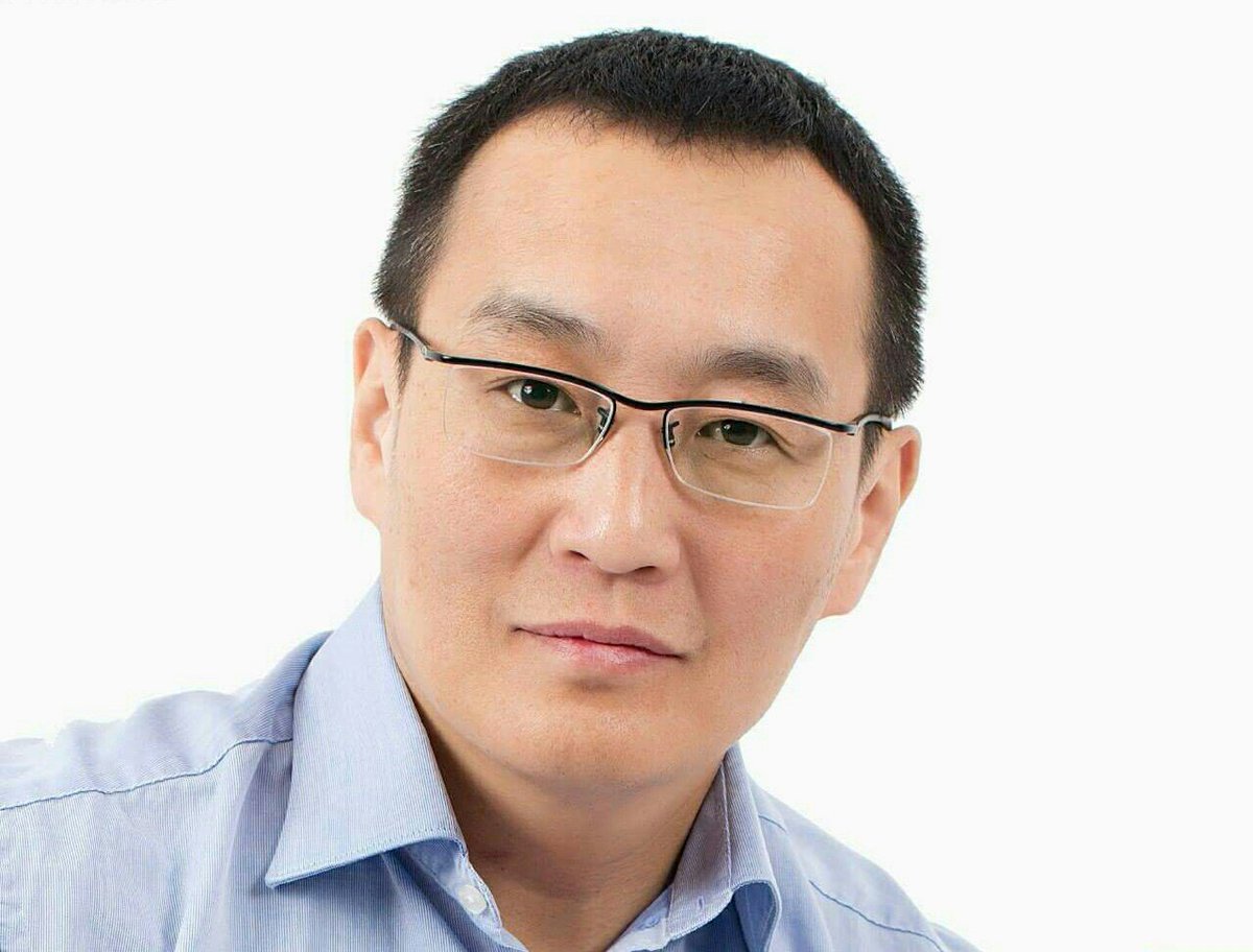 Богдын бошгод нэг ийм үг явдаг даа. “Хууль байвч дагах хүнгүй, ном байвч унших хүнгүй” гэж. Ийм гаж цагийн сүүдэр, буруу хандлага Монголыг нөмрөөд авчихлаа. 
news.mn/r/2003479/