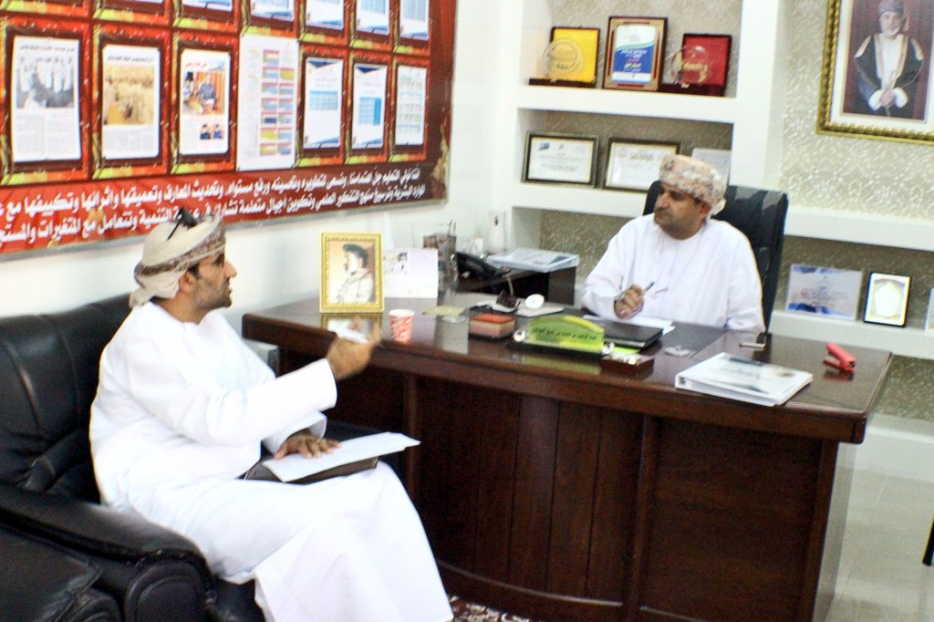 زيارة الأستاذ هلال الوشاحي مشرف الأمن بالمديرية للمدرسة لمتابعه تفعيل خطة الأمن و السلامة