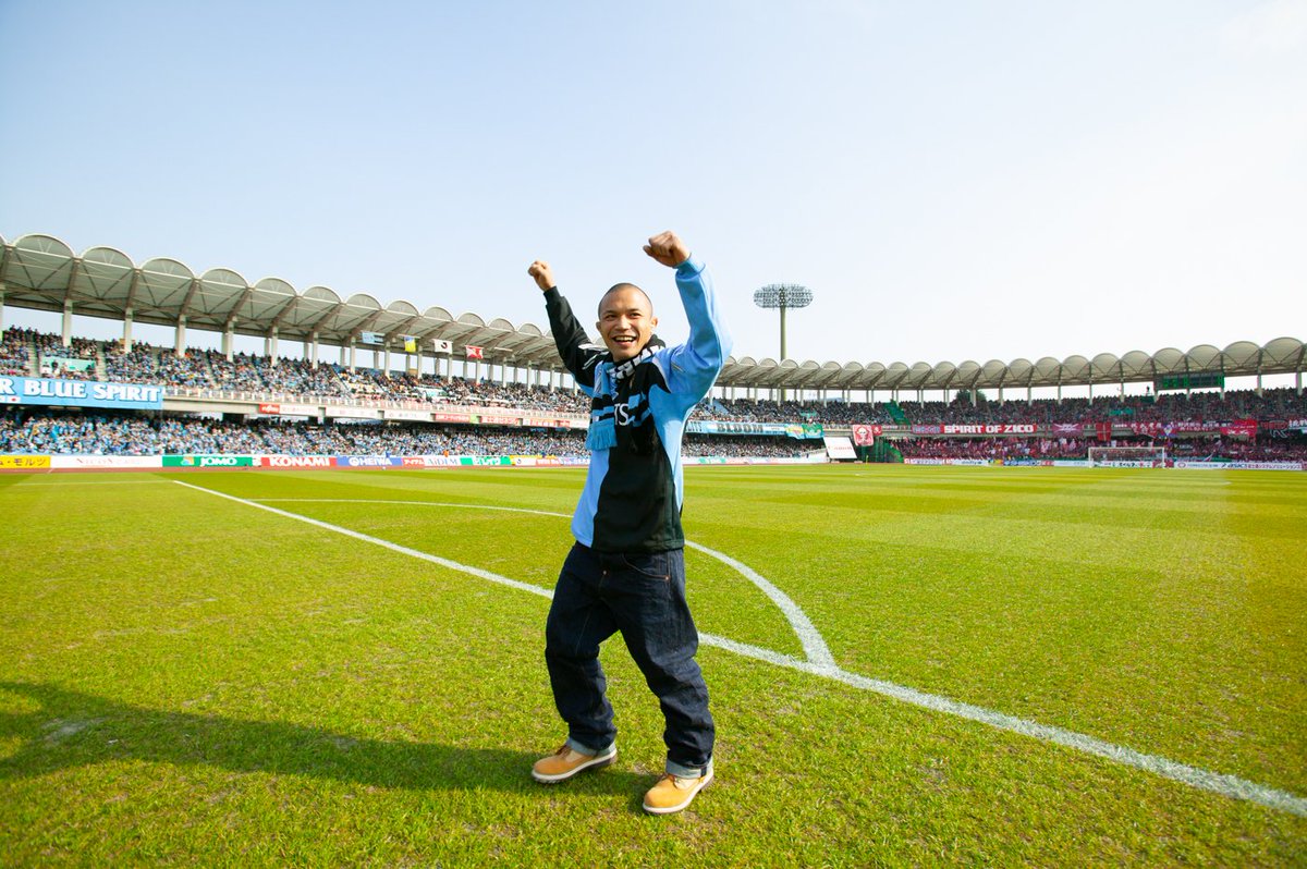 frontale_staff's tweet image. 川崎市が世界に誇る格闘家として、川崎市だけでなく日本全体を盛り上げてくださいました。突然の訃報にただただ残念でなりません。山本KID徳郁さんには2007年シーズンのホーム開幕戦で始球式を行っていただき等々力を熱く盛り上げていただきました。心よりご冥福をお祈りいたします。 #frontale