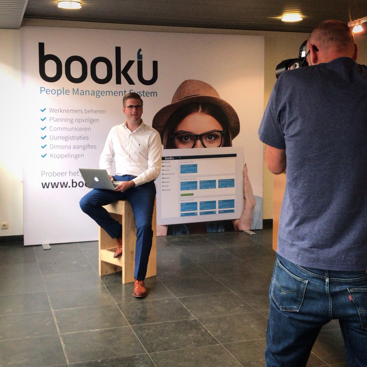 Booku_app's tweet photo. Something big is about to happen! So excited😄🙌🏼 Follow us and stay tuned! @trends_be #HrTech #Innovation #BeTech https://t.co/zKLuUO9BQI
