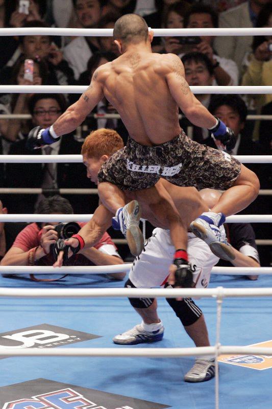 がんで亡くなった山本KID徳郁さん、伝説となった飛び膝蹴り4秒KOの瞬間