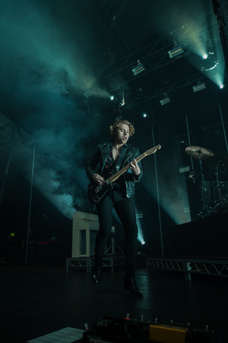 hazraephotos's tweet photo. a lil while back i took some pics for @5SOS if ya like it, like it and if ya don't like it, then like it 😇
#5sos #secondsofsummer #lukehemmings #ashtonirwin #michaelclifford #calumhood #youngblood #5SOSFAM #5SecondsofSummer https://t.co/KBBp1jseh1