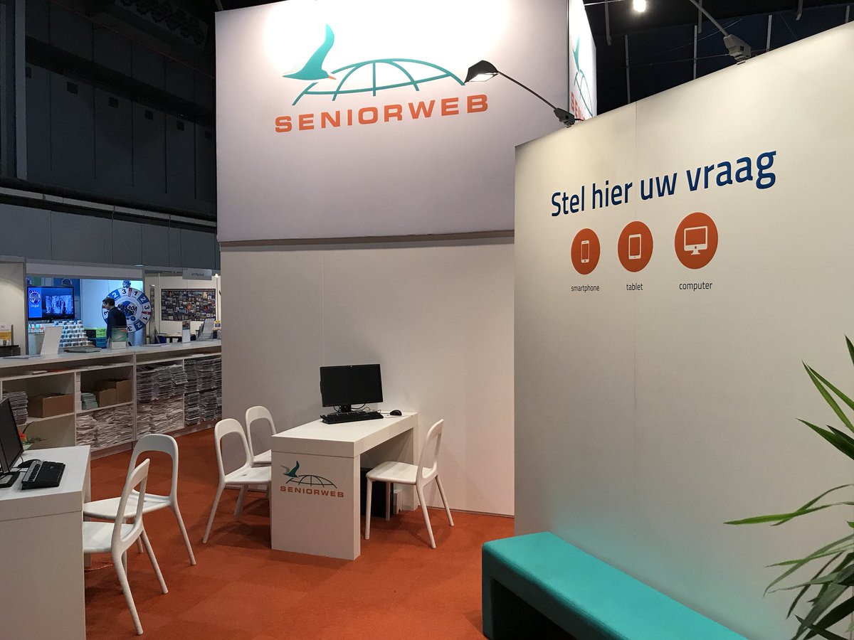 saskiahamminga's tweet image. We zijn begonnen! Deze week staat @SeniorWebNL weer op de @50PlusBeurs in Utrecht. Onze vakkundige vrijwilligers beantwoorden alle digitale vragen, iedereen is welkom #computerhulp #seniorweb #50plusbeurs #senioren