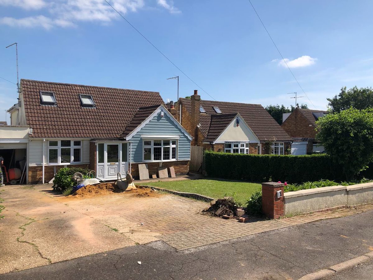 KPLandscapers's tweet photo. #beforeandafter #kplandscapers #marshallsregister #bestbyfar #northampton #landacaping #driveway #blockpaving #argent https://t.co/L5ttztFbrb