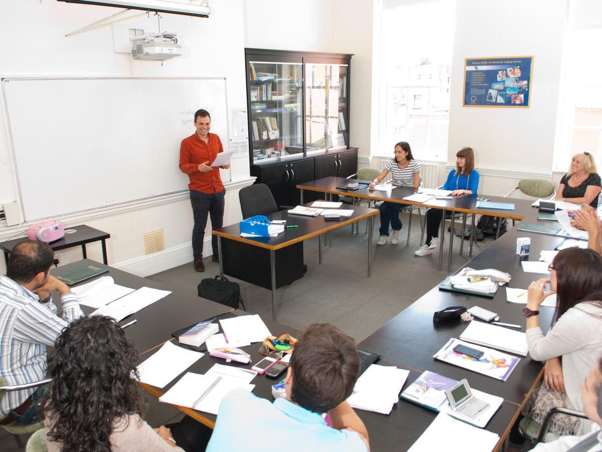 Dublín es una ciudad con mucho encanto ¿Te gustaría mejorar tu nivel de inglés aquí? En Findyx te recomendamos la academia <a href="/Eurocentres/">Eurocentres Language Schools</a>. Si contratas tu curso con nosotros te beneficiarás de increíbles descuentos #aprendeinglesconfindyx #estudiaconfindyx bit.ly/2NTCkOW