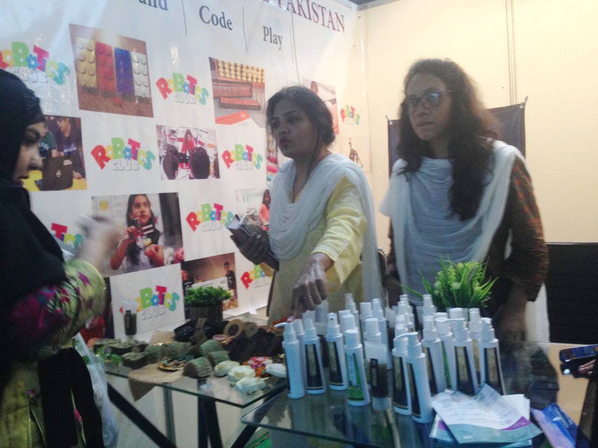 winpcsw's tweet photo. Our startups Cassidy's Food's, @TheMadHattersPK, @RoboticsClubpk , RaziaSultanas, Biji exhibited at the three day #WCCI14thLifestyleExpo2018 where they got the opportunity to network & market their business successfully.
Way to go #WINners !
@pcswpb @fauziaviqar
#SheInTrade https://t.co/bAWsl5bYk0