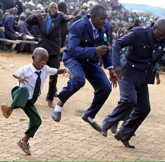 AdvoBarryRoux's tweet photo. Emtee and saudi now #Dagga #Weed https://t.co/4tPIecA6L9