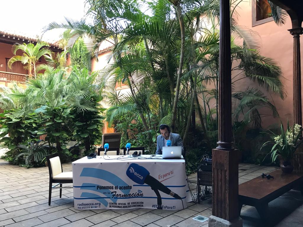 Hoy, en nuestro interés por llevar nuestra radio por todas las islas, nos fuimos a <a href="/PrensaGarachico/">Ayto Garachico</a>, concretamente a <a href="/LAQUINTAROJA/">Hotel La Quinta Roja</a>. ¡Precioso emplazamiento para el programa de hoy, #TiempoDeMatrícula!
#ECCAEsParaTi #Tenerife #Garachico