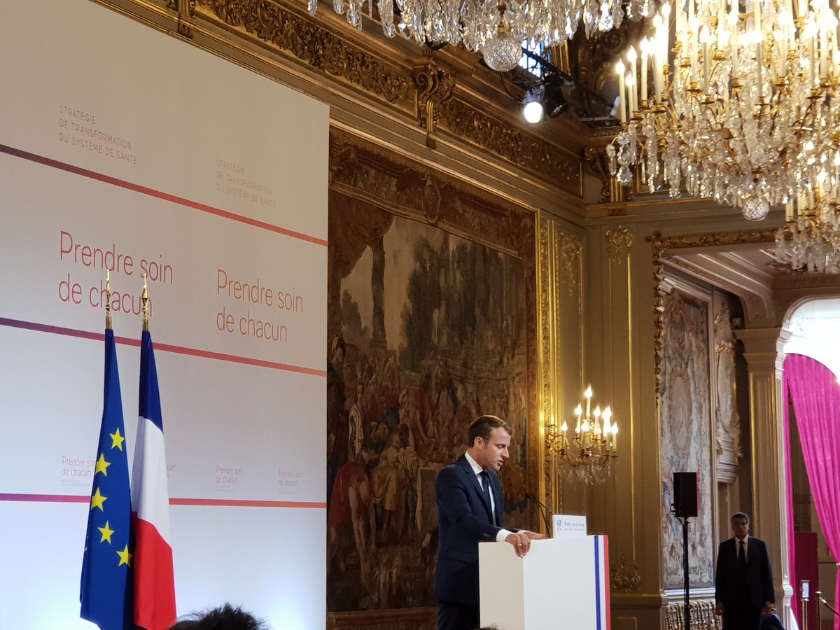olivierveran's tweet photo. Parce que peux vaut prévenir que guérir :
✅Reste à charge zéro sur prothèses dentaires, optiques, auditives
✅Vaccination obligatoire
✅Cigarettes à 10 €
✅Service sanitaire des étudiants en santé.
✅Financement de la prévention
✅Dépistage cancers
#PlanSante https://t.co/7TKtrQY34t