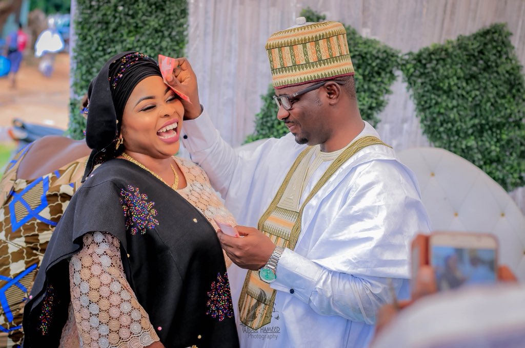 Abdulhameedpics's tweet photo. Uncontrollable Joy ❤️🤗 Suhuyini Weds Nasarah #weekendcouple @MadameGhana @Ramalish @Tamale_Ghana @wunpini_fm @Alhamdhulillaah @CanonUSAimaging https://t.co/3TajVxHFUz