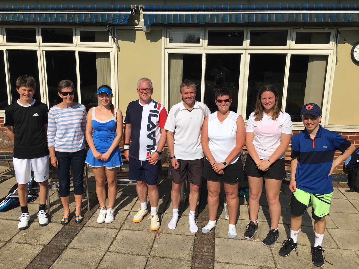 Congratulations to the Apsley A team on winning the league Sunday. Needing 3 out of 8 rubbers to guarantee the win we were 2-2 after the mixed. In the last round 3 of the matches went to 3 sets but we managed to win 2 securing a 4-4 draw and the title. Thanks to all for playing