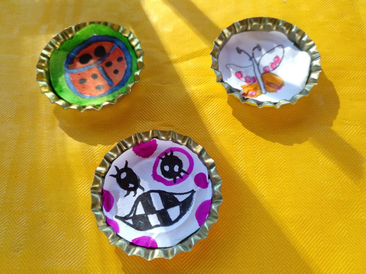 Fotos del taller #InguruMinguru del pasado viernes, organizado por la Mancomunidad de Uribe Kosta, a través de Ekogune. Son talleres de medio ambiente y reciclaje. Más información: sopelaudala.org/index.php/es/s…