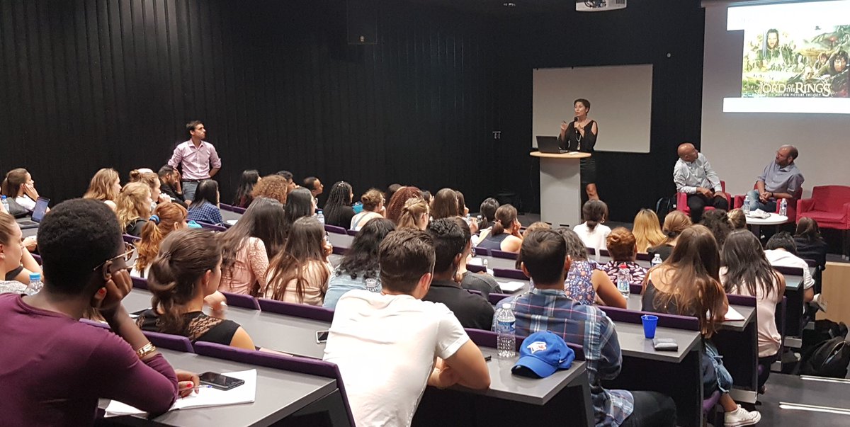 Franc succès de la rencontre "Career In" organisée hier soir pour les étudiants de #rennes_sb avec les spécialistes du #marketing Cécile Benoist de @ZEISSMieuxVoir, @fhouste de <a href="/PlanNetFrance/">Plan.Net France 🚀</a> et Matyas Schegerin de <a href="/HildAnders/">Hilding Anders</a>